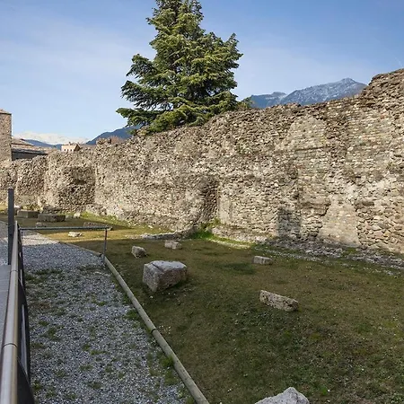 Amazing Apartment In Pila With Wifi And 1 Bedrooms Apartmán *